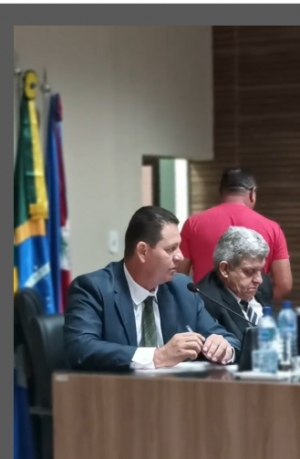 Vereador Cristiano Lorscheiter fala da ilumina&ccedil;&atilde;o no Cemit&eacute;rio local