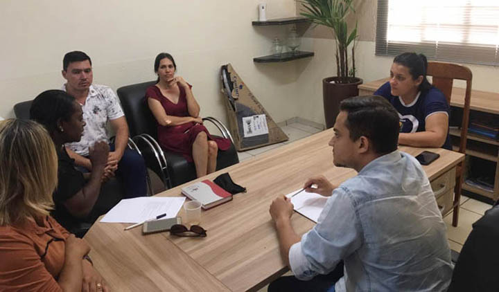 Presidente da C&acirc;mara de Confresa recebe representantes da APAE