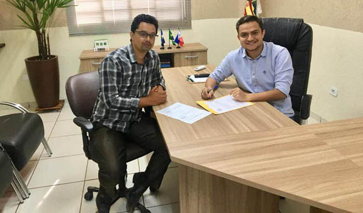 Pastor convida vereadores de Confresa para inaugura&ccedil;&atilde;o de novo templo