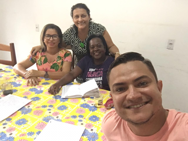 Uasley se re&uacute;ne com a diretoria da APAE Confresa