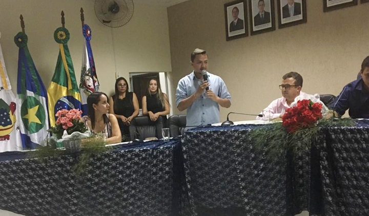 Uasley participa de abertura de Semin&aacute;rio da Unemat e anuncia parcerias